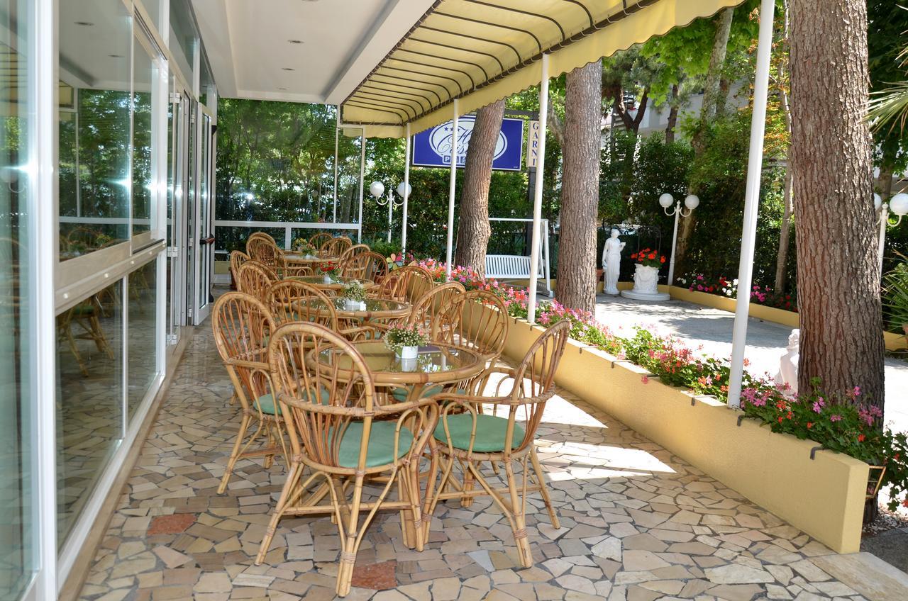 Hotel Cristina Hospitality Centrale (Adults Only) Riccione Exterior photo